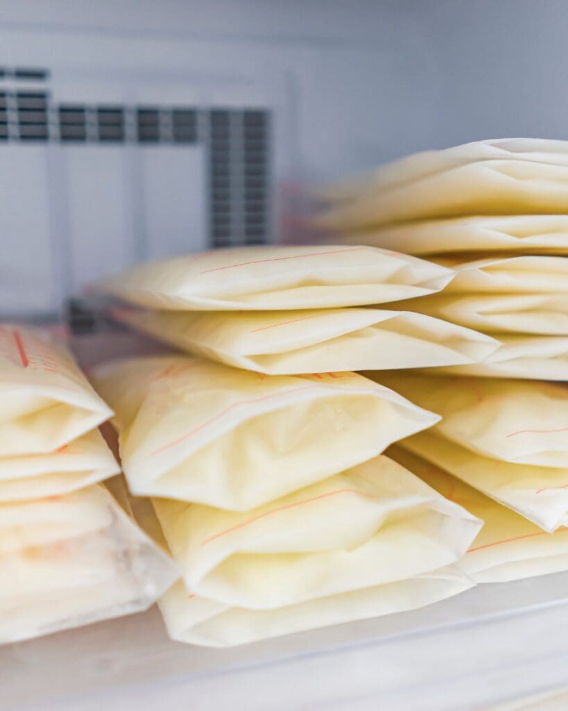Freezer stash of breastmilk for breastfed baby or pumping mum